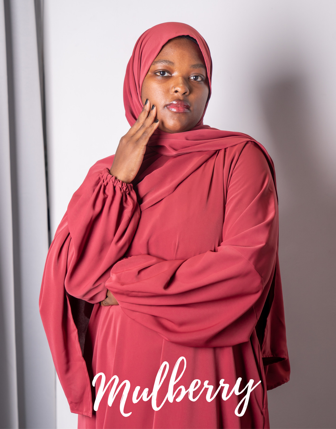 Haniya abaya