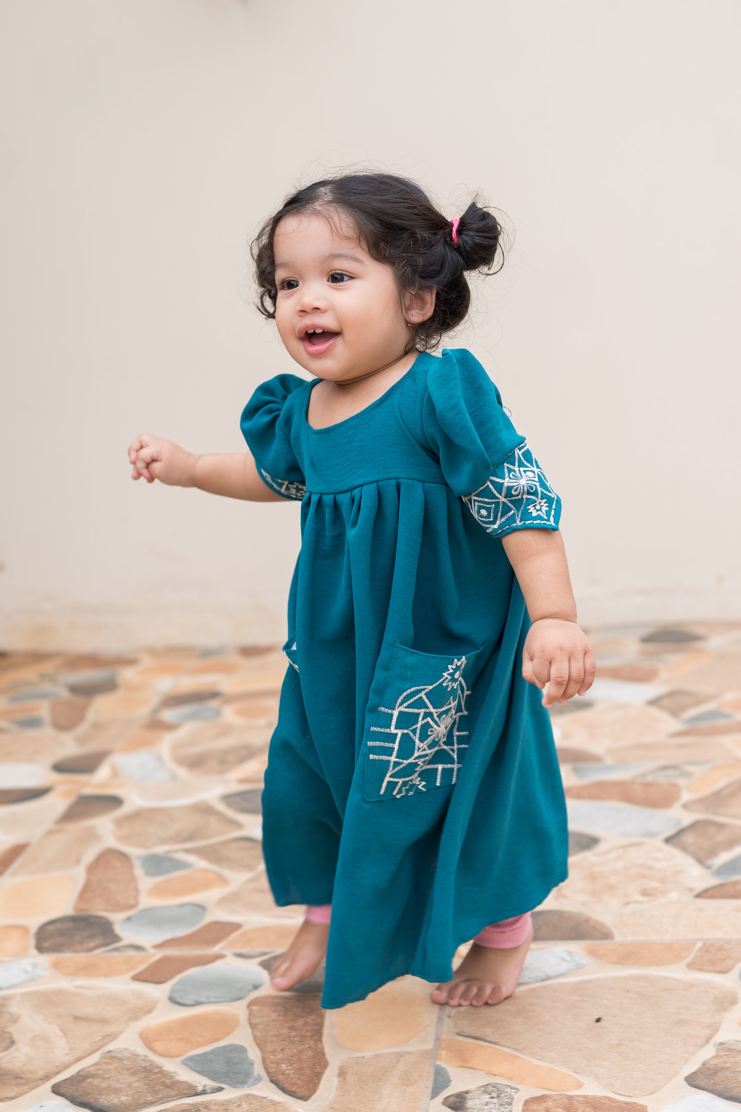 Mini sabra kaftan (6-12 months to 4 years)