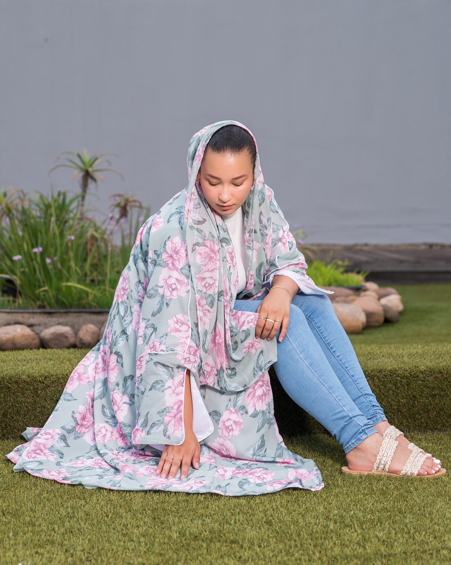 Camellia Abaya set